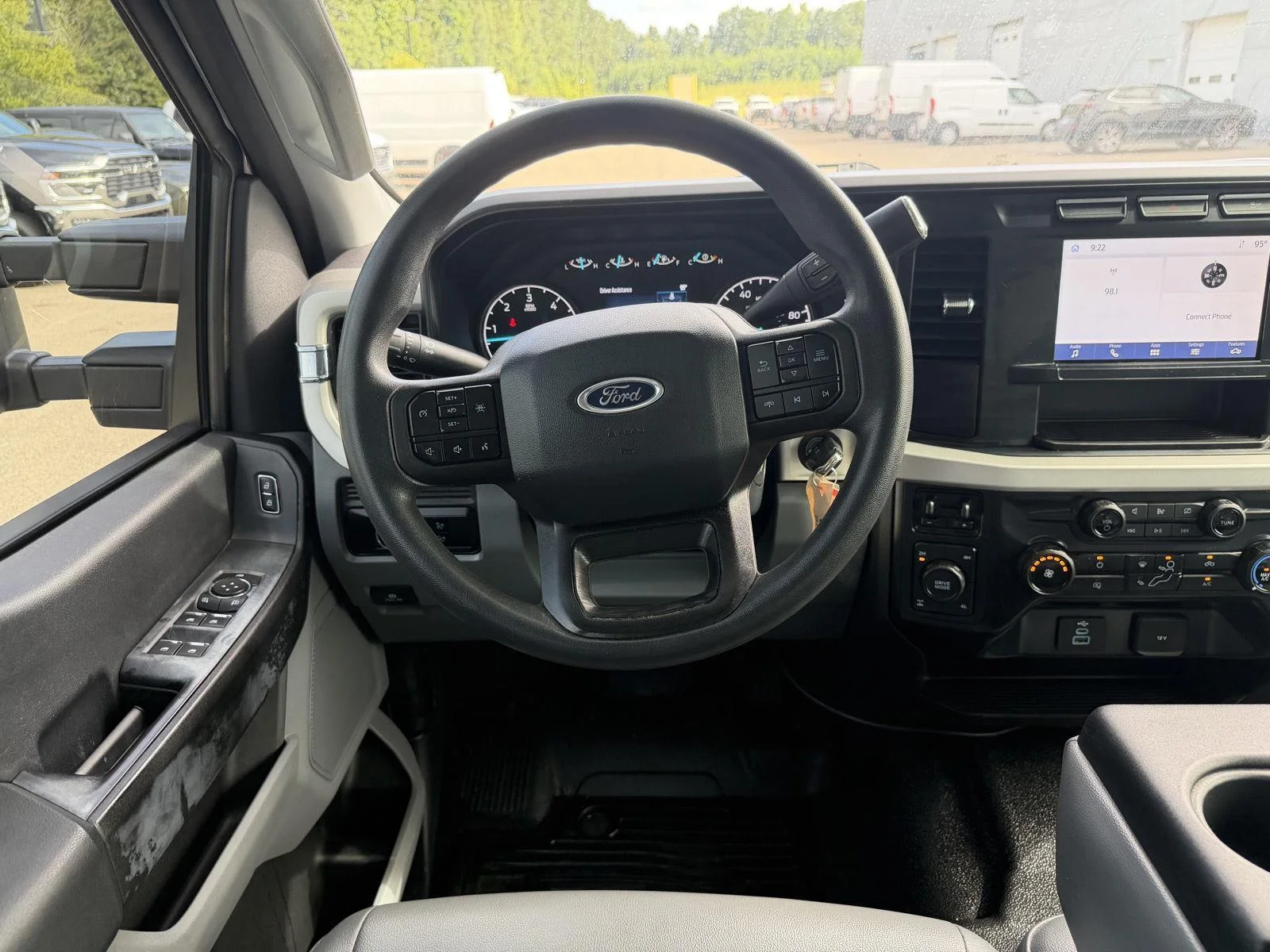 Used 2023 Oxford White Ford XL image 8