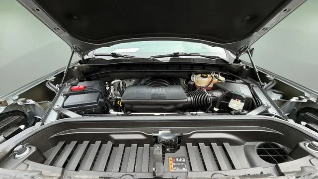 Used 2023 Silver GMC AT4X image 33