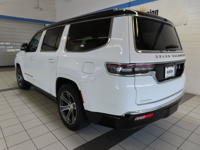 Used 2023 Bright White Clearcoat Jeep Base image 12