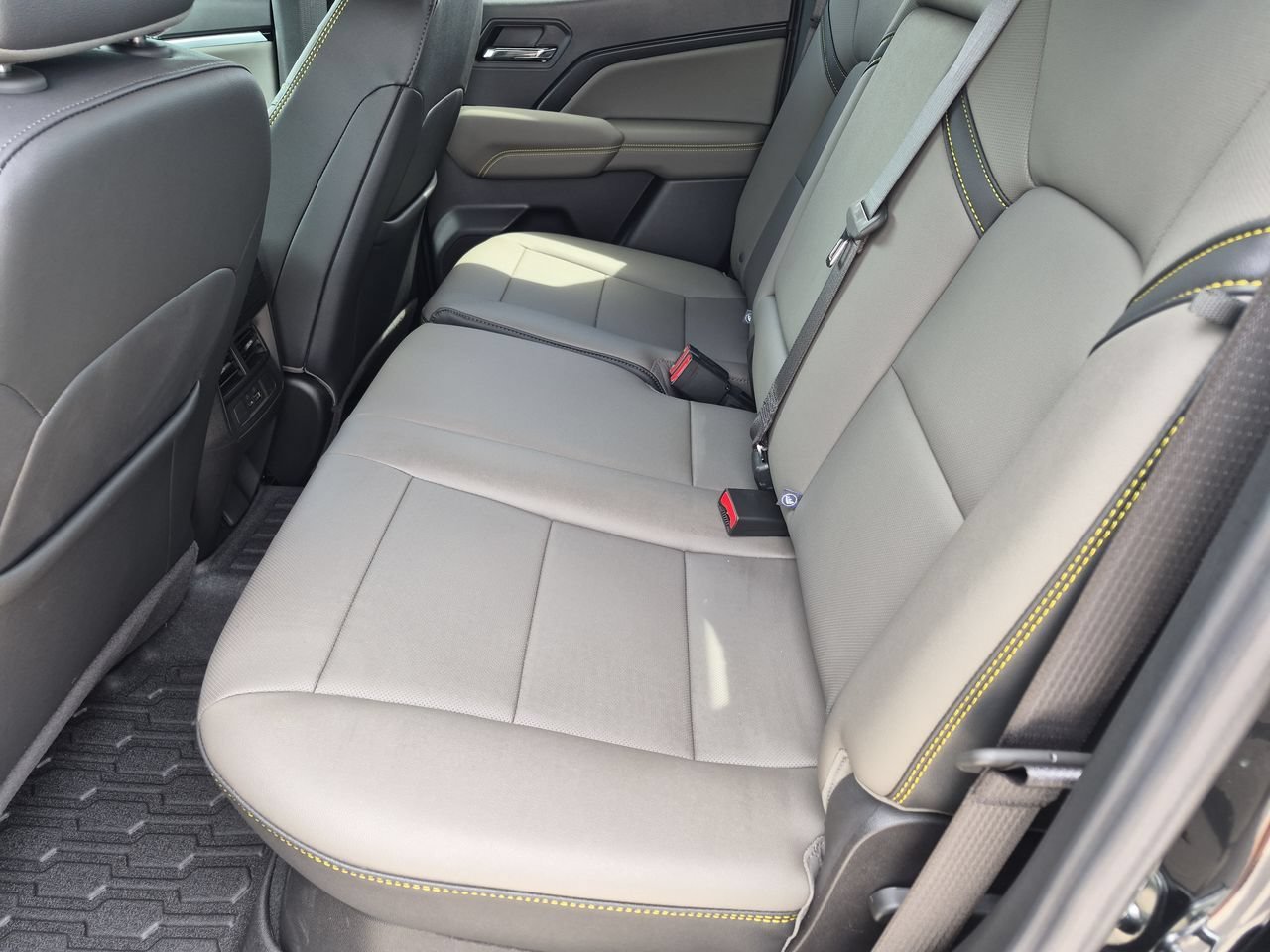 Used 2025 Black Chevrolet ZR2 image 23