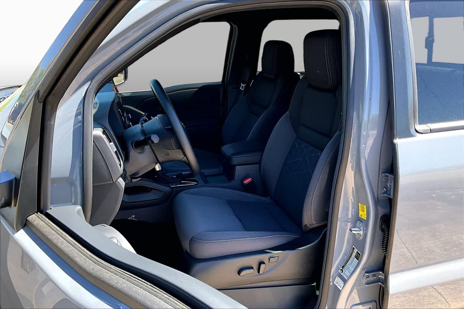 New 2026 Boulder Gray Pearl Nissan SV image 17