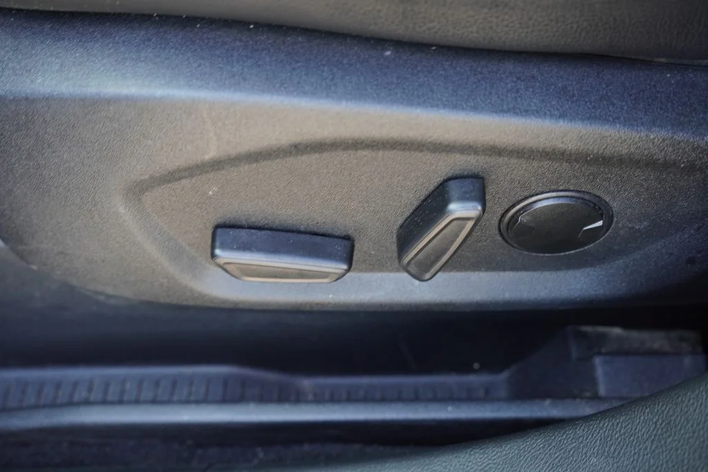 Used 2023 Atlas Blue Metallic Ford ST Line image 24