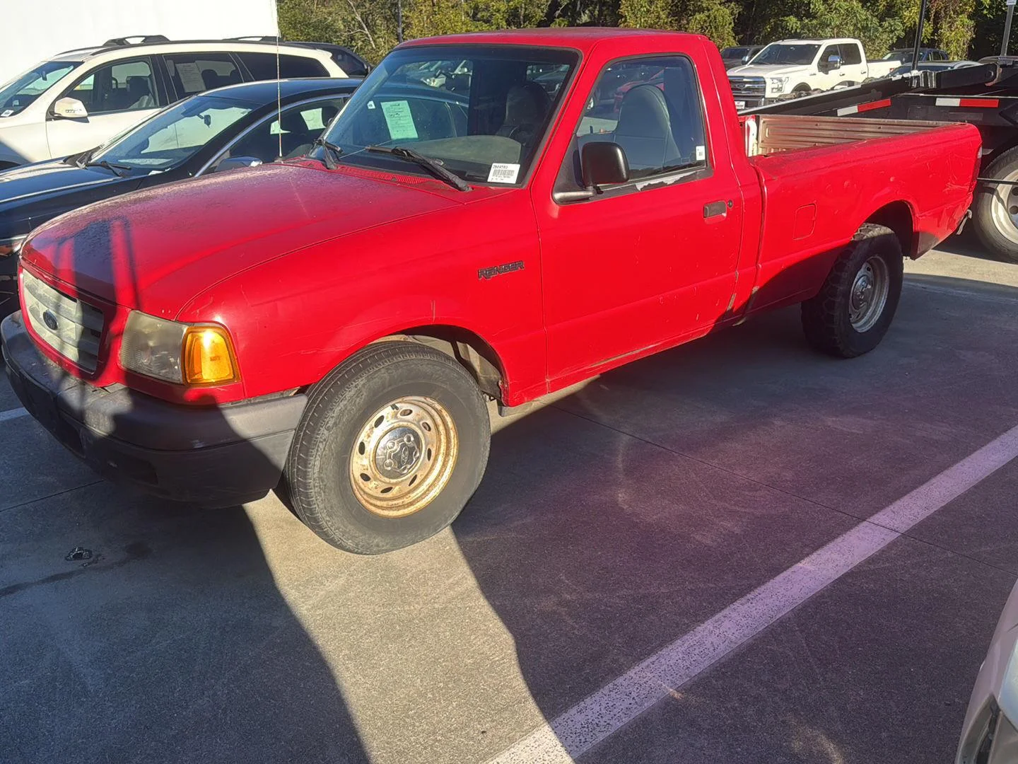Used 2001 Red Ford XL image 1