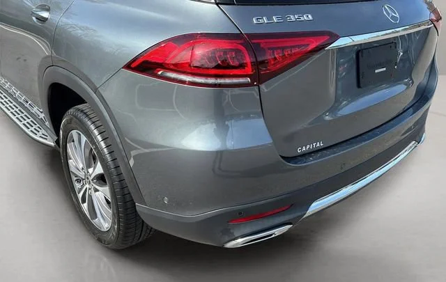 Used 2022 Gray Mercedes-Benz 4MATIC® image 36