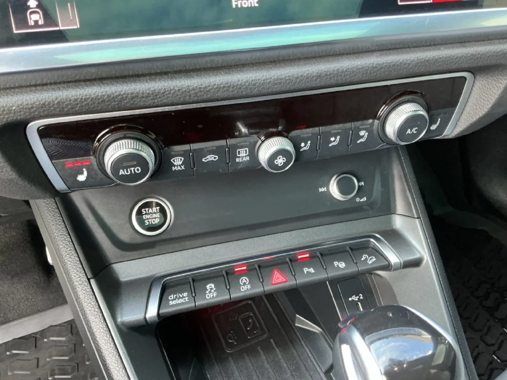 Used 2021 Blue Audi Premium Plus image 23