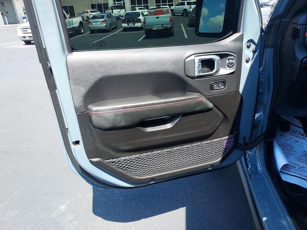 Used 2025 Gray Jeep Rubicon X image 12