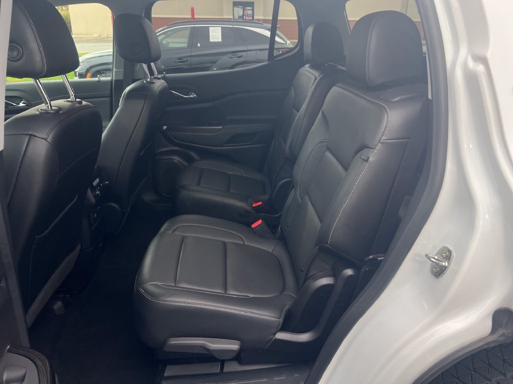 Used 2022 White GMC SLT image 23