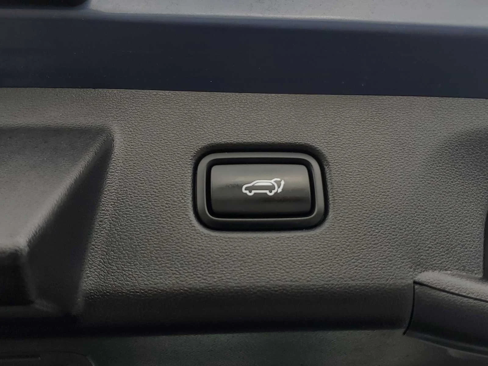 Used 2025 Atlantis Blue Hyundai SEL image 10