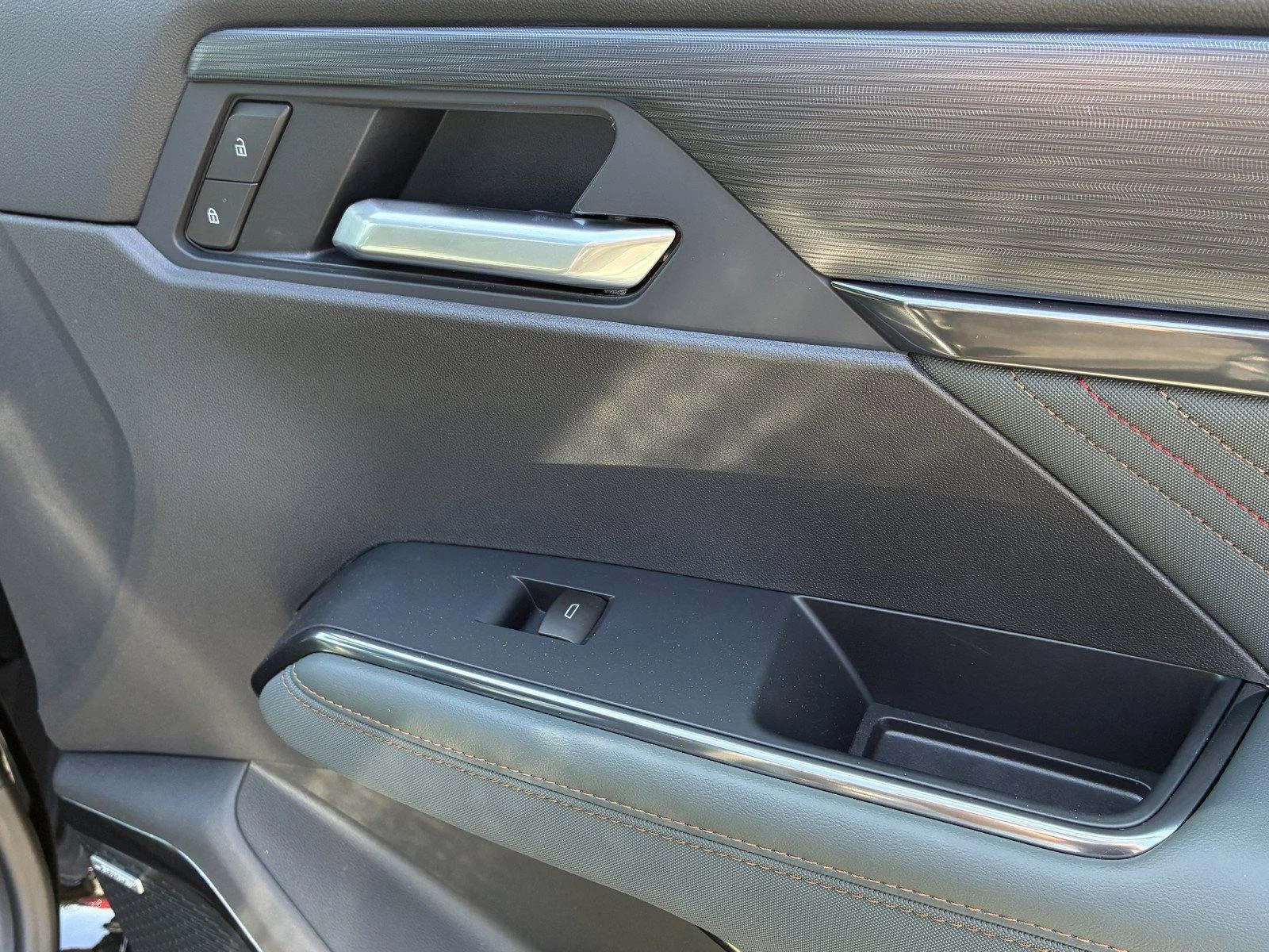 New 2027 Ebony Twilight Metallic GMC AT4 image 11