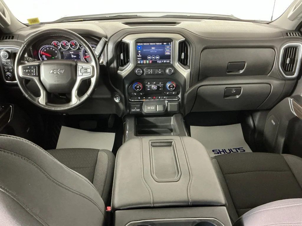 Used 2021 SUMMIT WHITE Chevrolet RST image 16