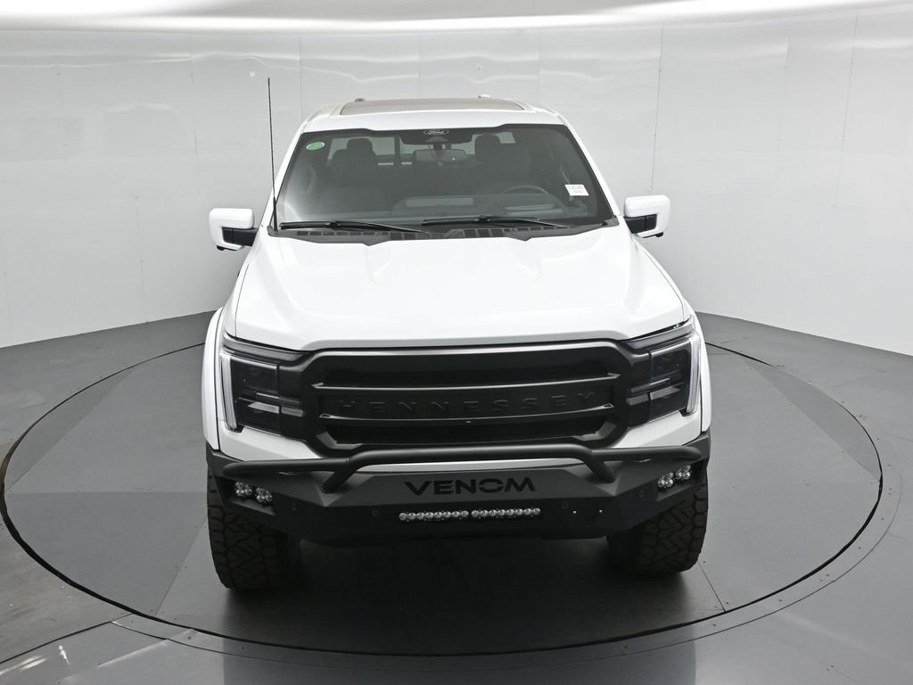 New 2025 Oxford White Ford Lariat image 39