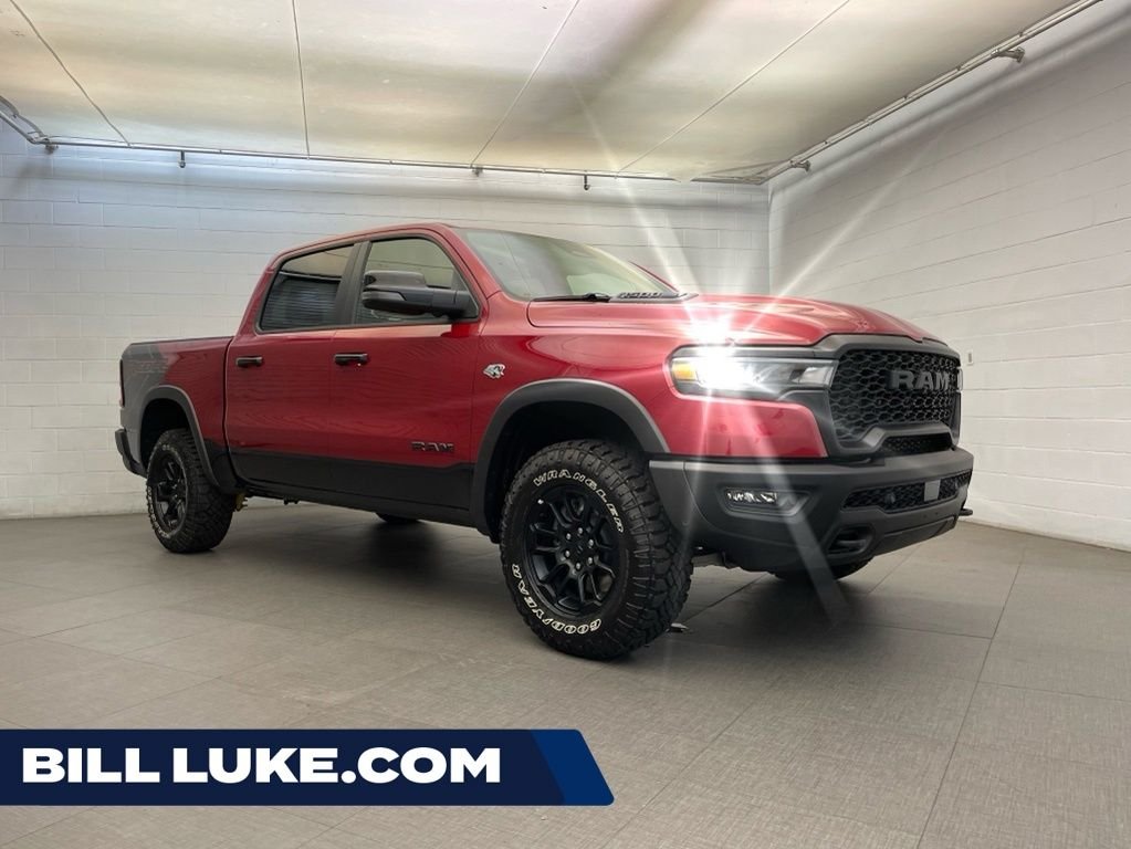 New 2026 Molten Red Pearl-Coat Exterior Paint RAM Rebel image 1