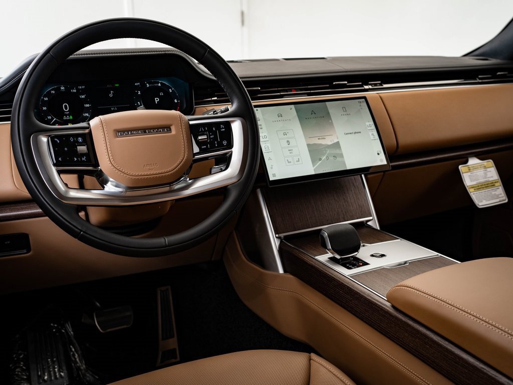 2026 Land Rover Range Rover SE