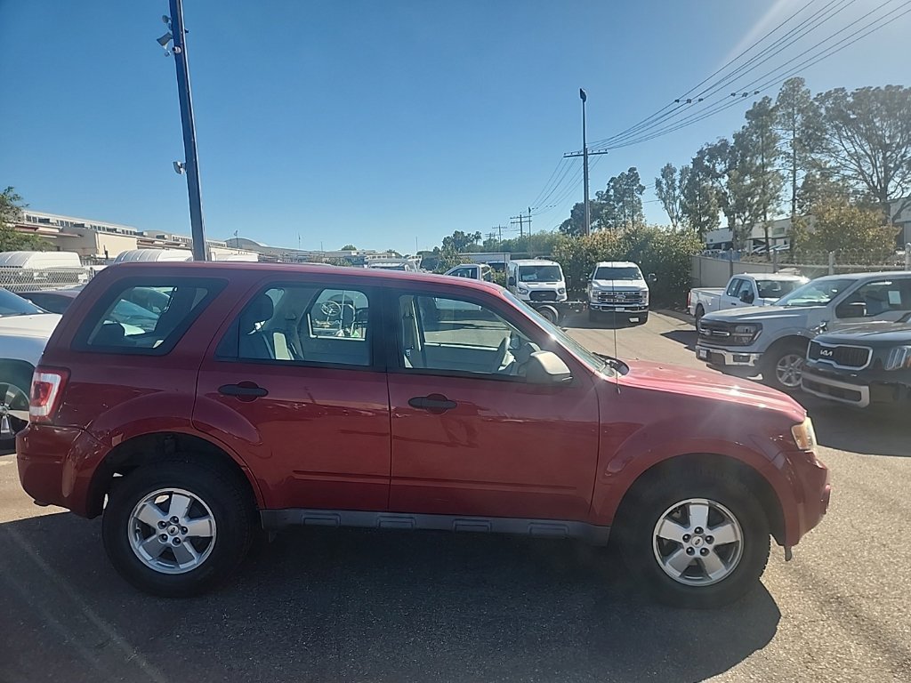 Used 2010 Red Ford XLS image 16