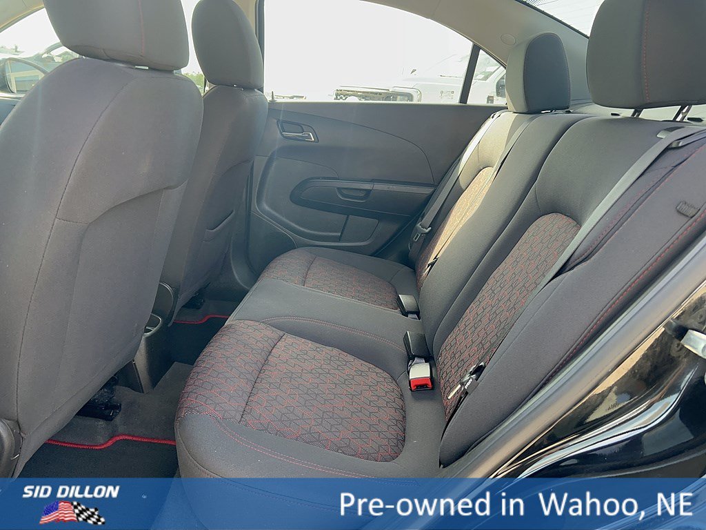 Used 2020 Mosaic Black Metallic Chevrolet LT image 18