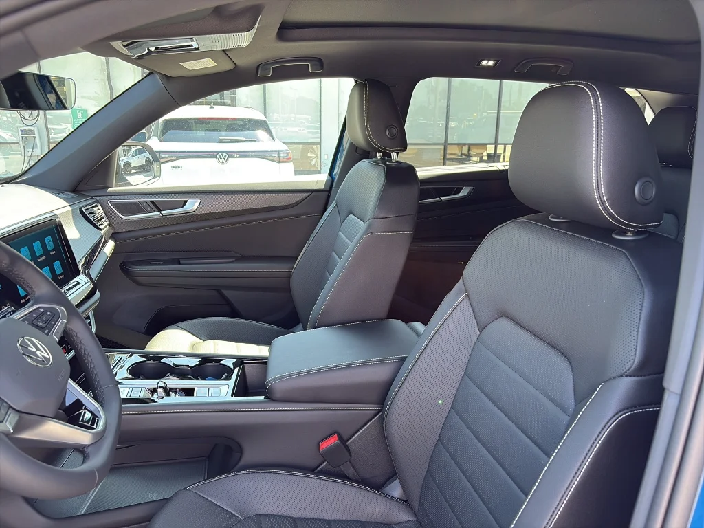 2026 Volkswagen Atlas Cross Sport SEL R-LINE - Photo 15