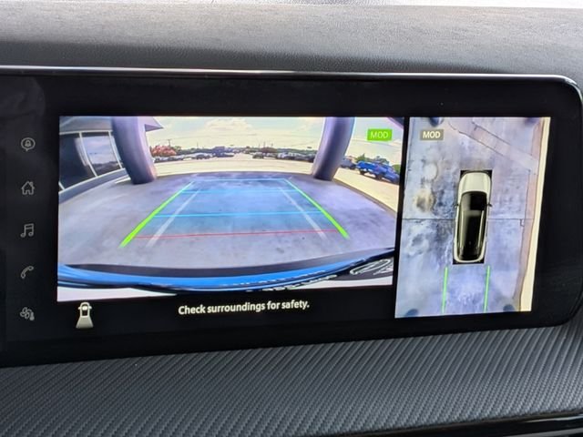 Used 2025 White Nissan SR image 20