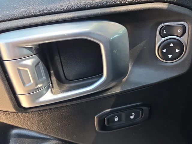 Used 2023 Gray Jeep Sport S image 15