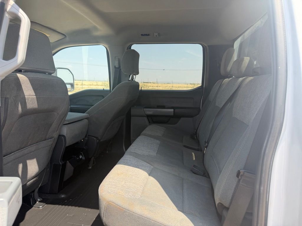 Used 2025 Oxford White Ford XLT image 21