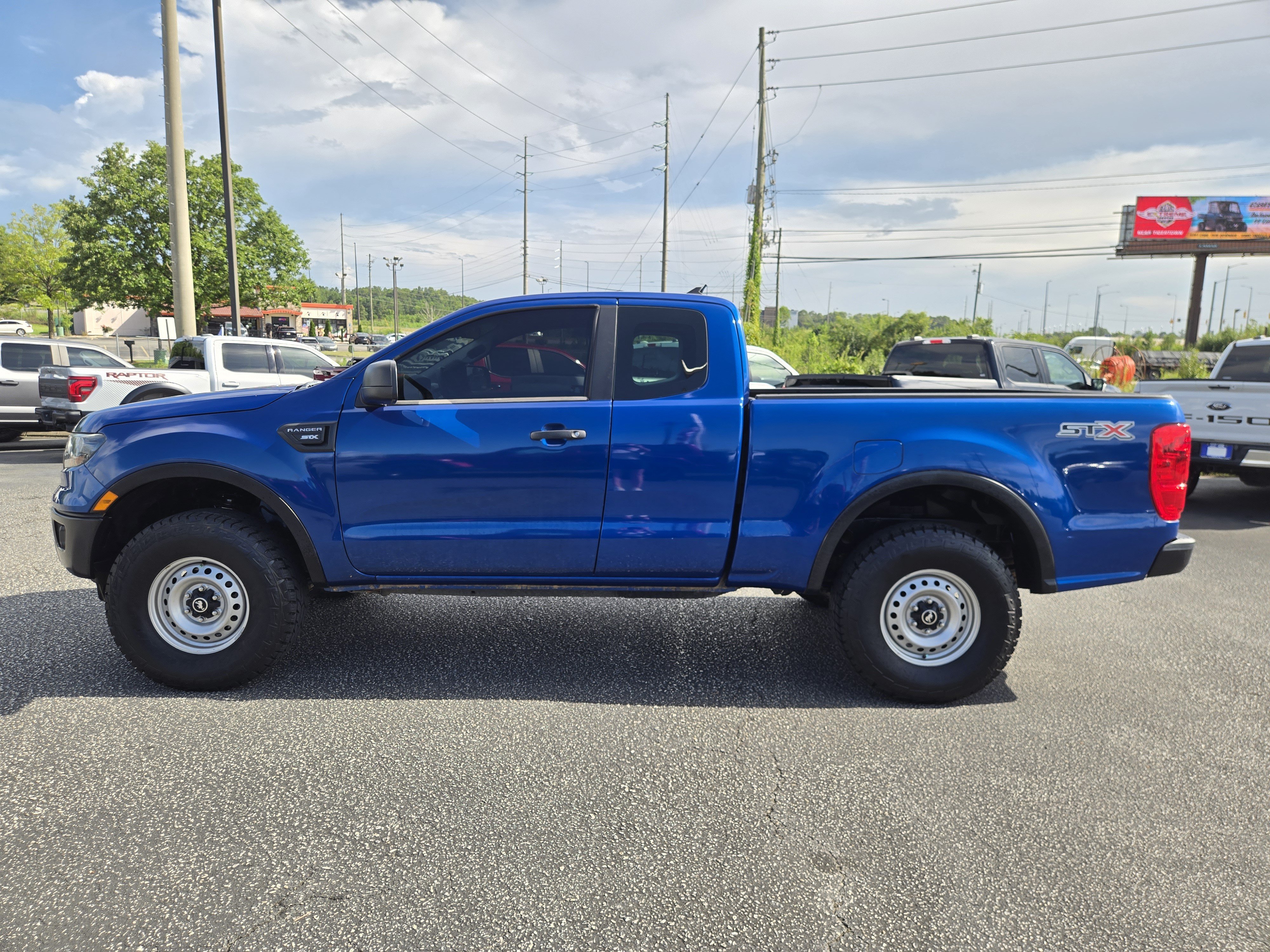 Used 2019 Lightning Blue Metallic Ford XL image 10