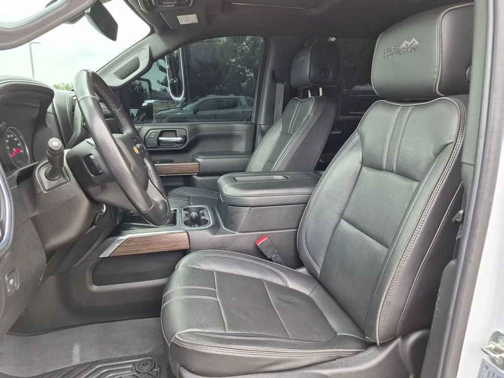 Used 2022 White Chevrolet High Country image 19
