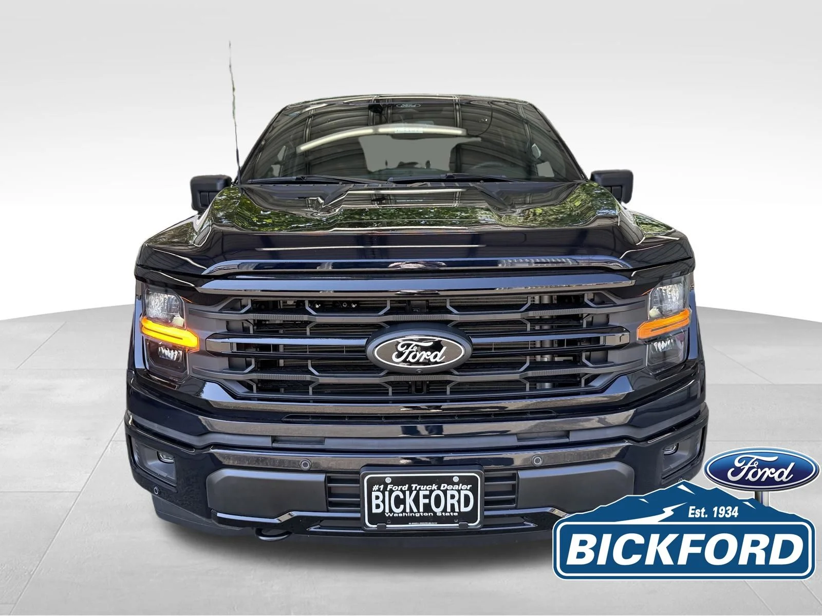 New 2026 Blue Ford XLT image 2