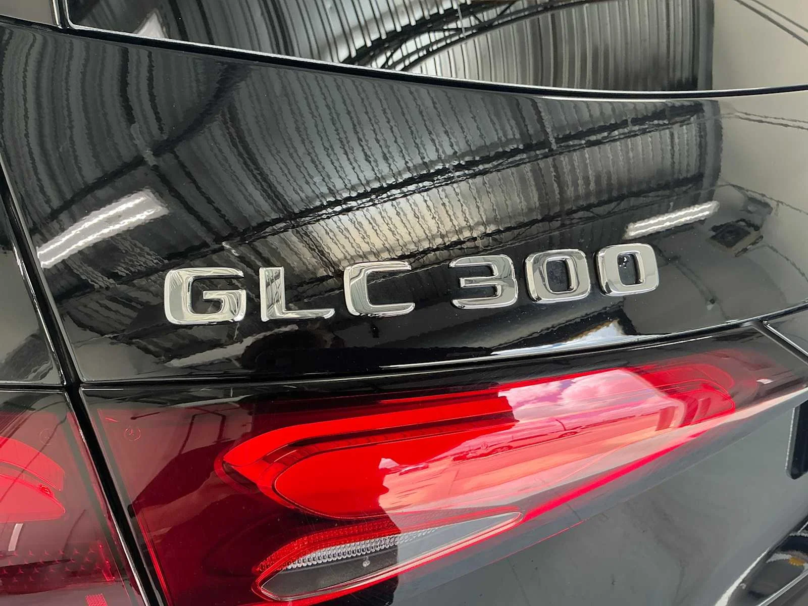 Certified Used 2026 Black Mercedes-Benz GLC 300 image 10