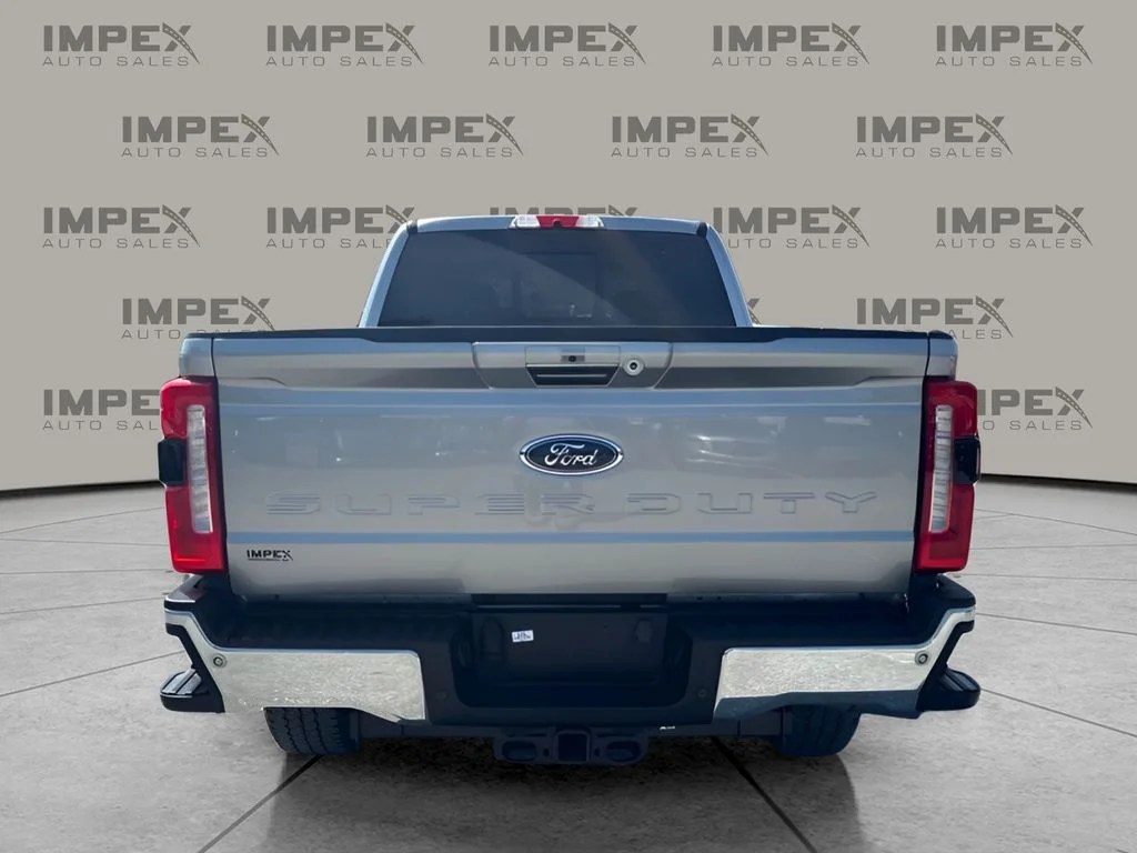 Used 2023 Silver Ford Lariat image 4