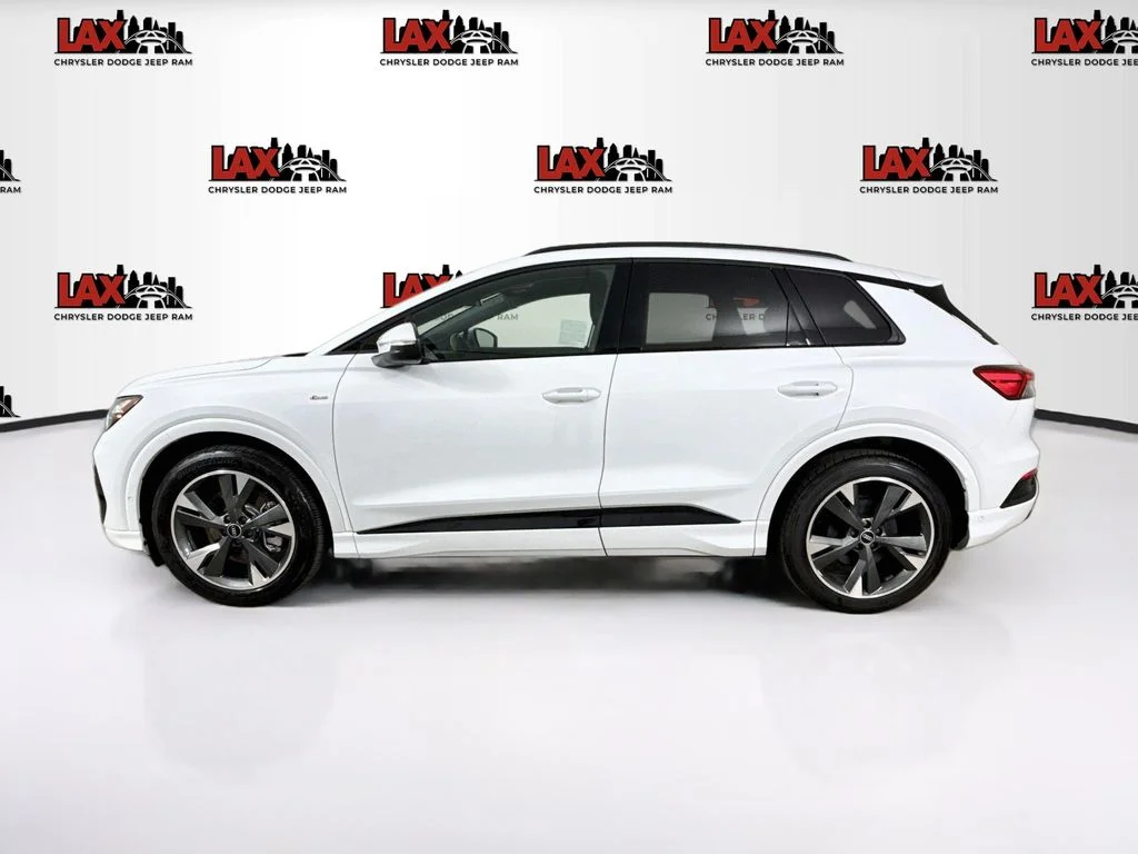 Used 2024 White Audi Premium Plus image 4