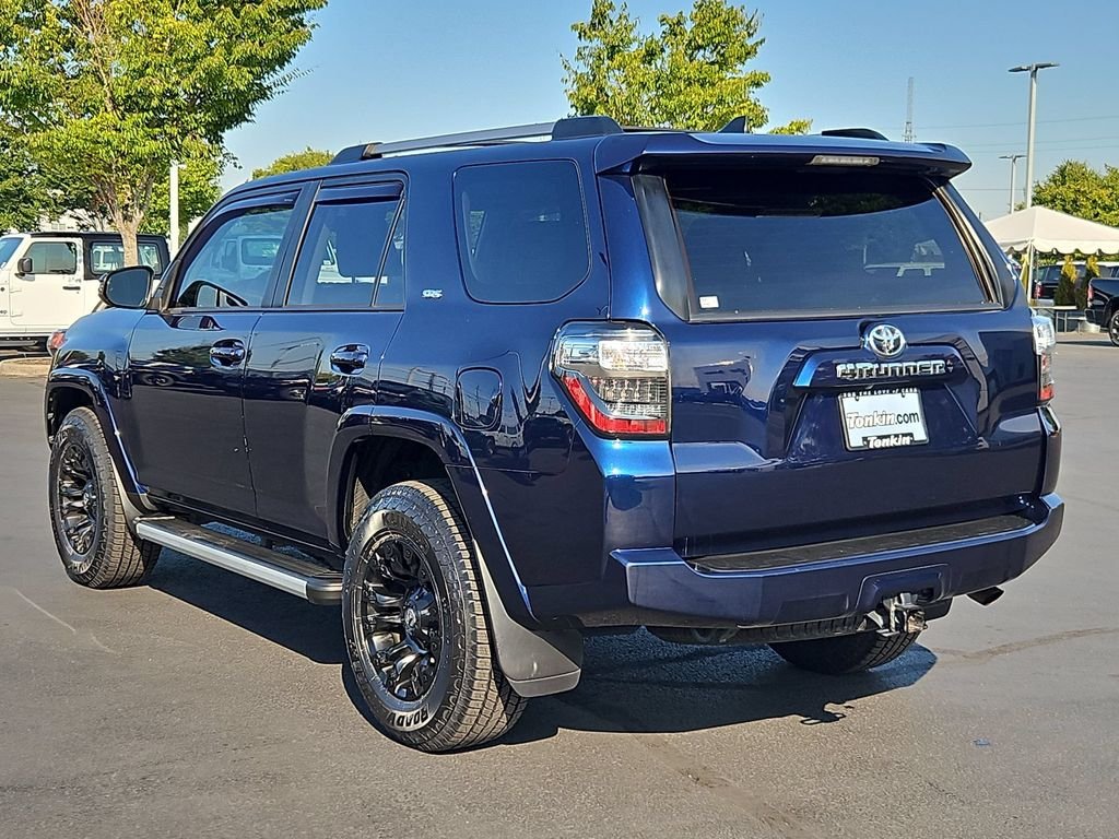 Used 2022 Nautical Blue Metallic Toyota SR5 Premium image 3
