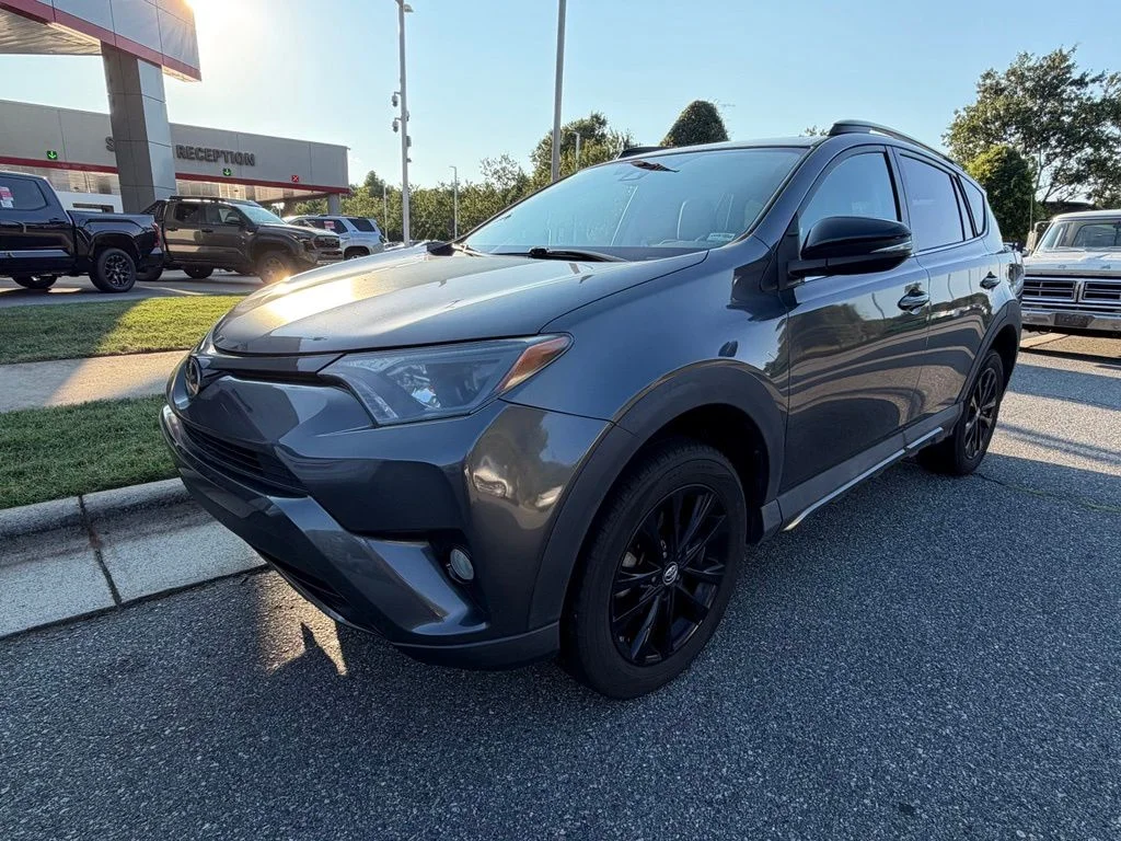 Used 2018 Gray Toyota Adventure image 5