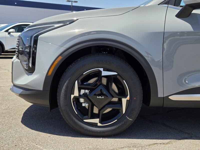 New 2026 Wolf Gray Kia EX image 5