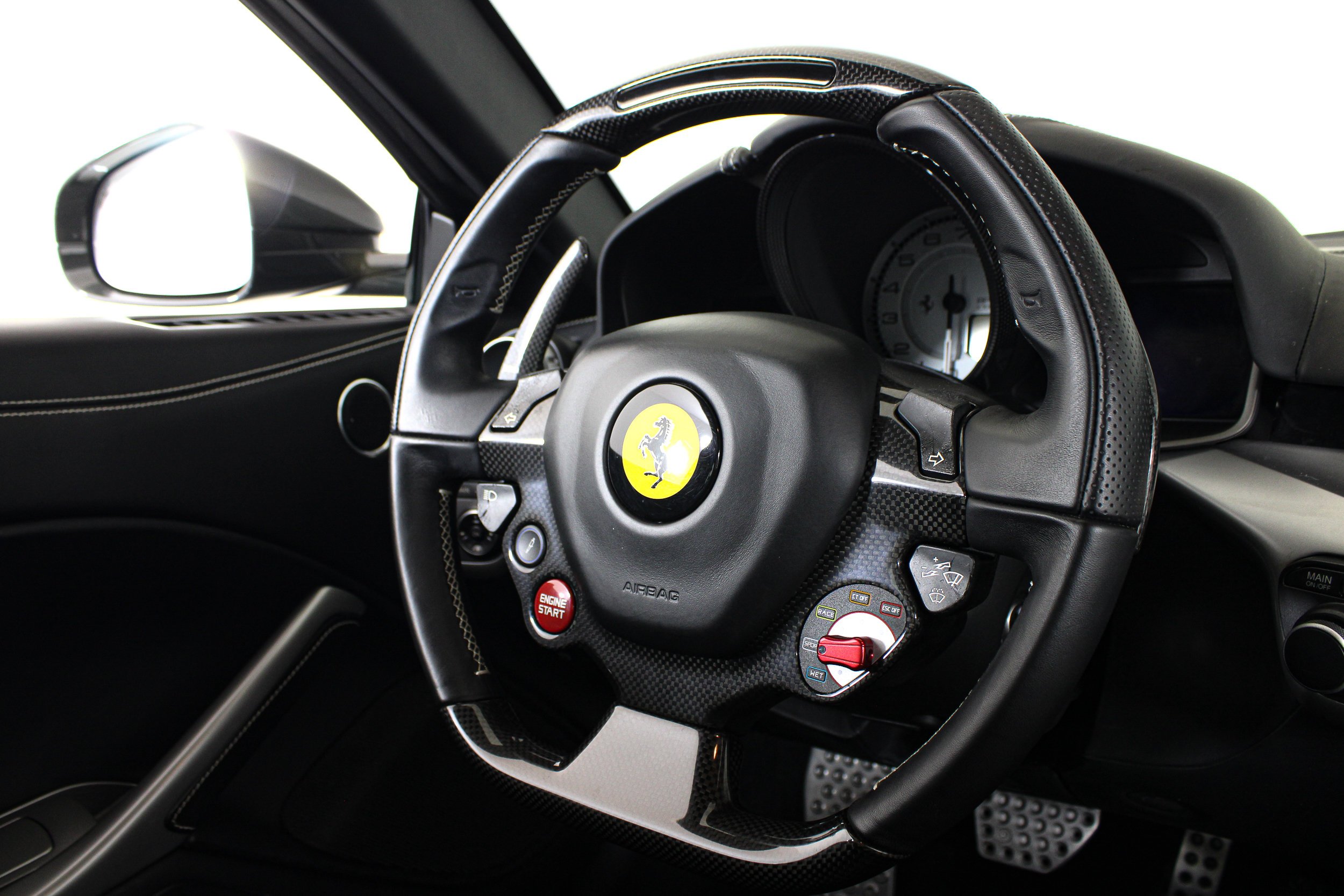 Used 2015 Grigio Scuro Ferrari  image 43