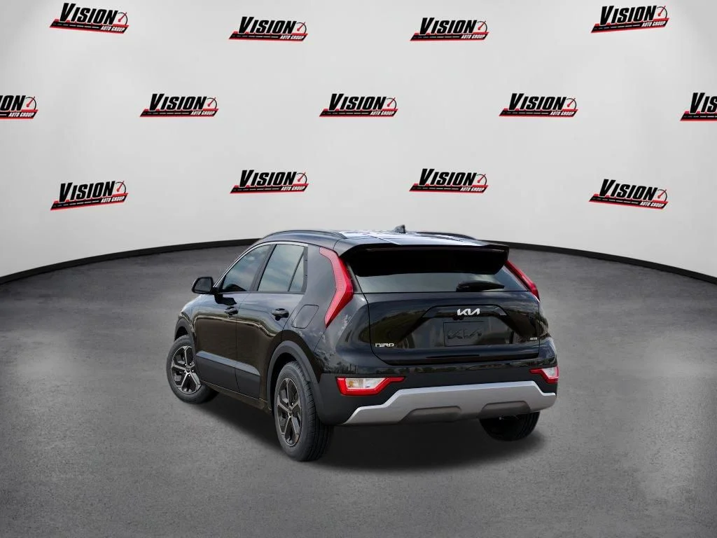 New 2026 Black Kia LX image 4