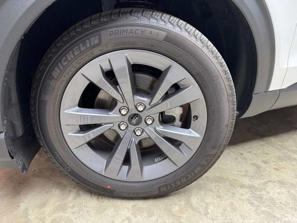 New 2026 Star White Metallic Tri-Coat Ford Active image 29