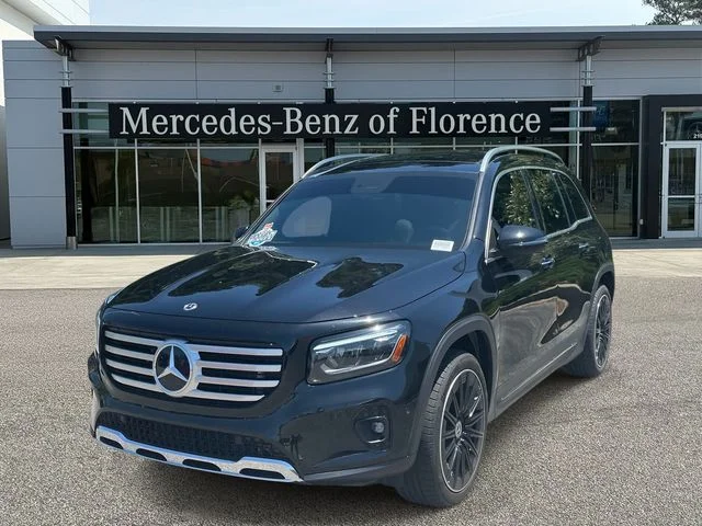 Used 2025 Black Mercedes-Benz GLB 250 image 3