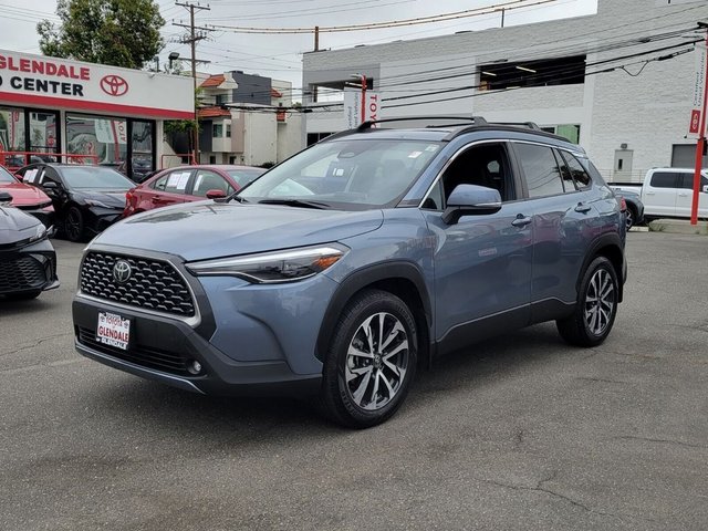 Pre-Owned 2024 Toyota Corolla Cross XLE 4D Sport Utility in