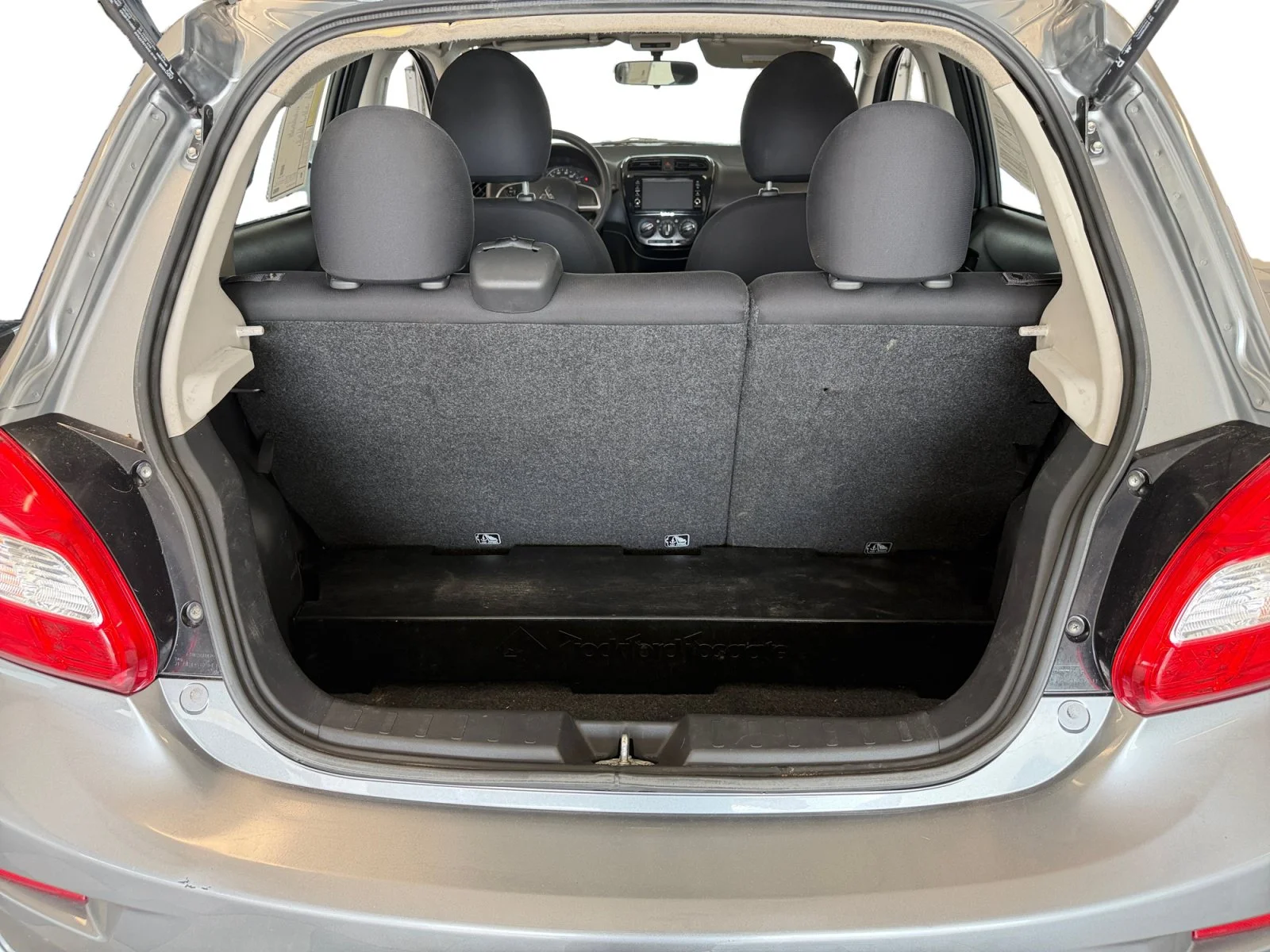 Used 2018 Gray Mitsubishi ES image 32