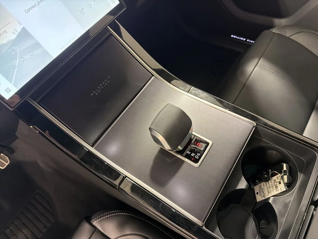 New 2026  Land Rover P250 Base image 17