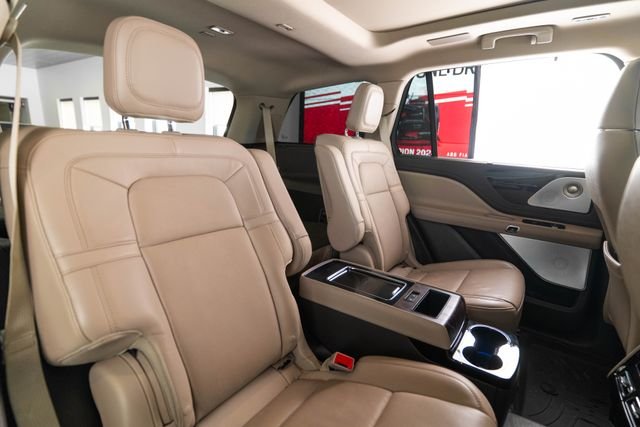 Used 2022 Blue Lincoln Grand Touring image 39