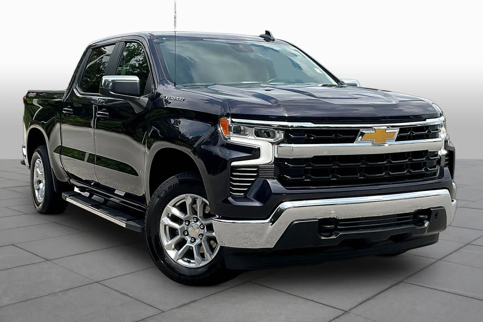 Used 2023 Dark Ash Metallic Chevrolet LT image 6