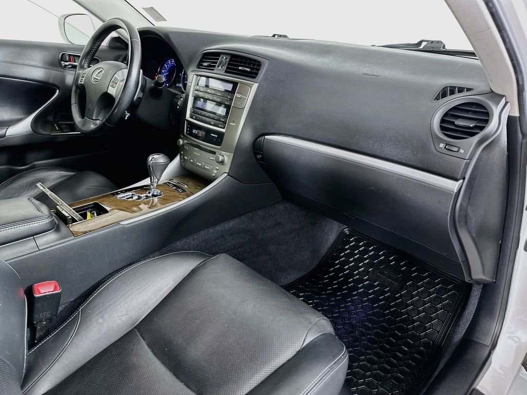 Used 2013 Starfire Pearl Lexus 250 image 28