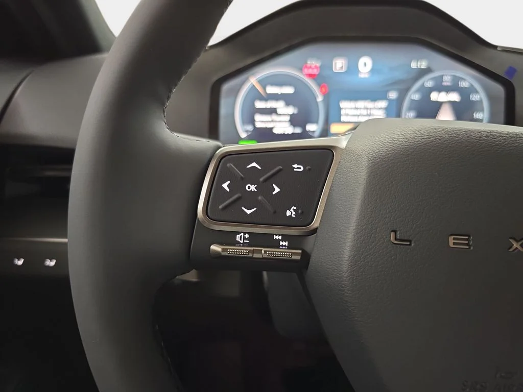 New 2026 Wavelength Lexus PREMIUM AWD image 17