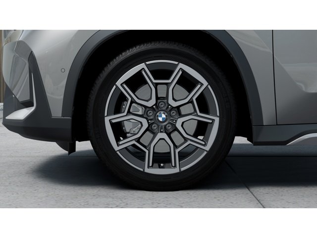 New 2027 Space Silver Metallic BMW  image 7