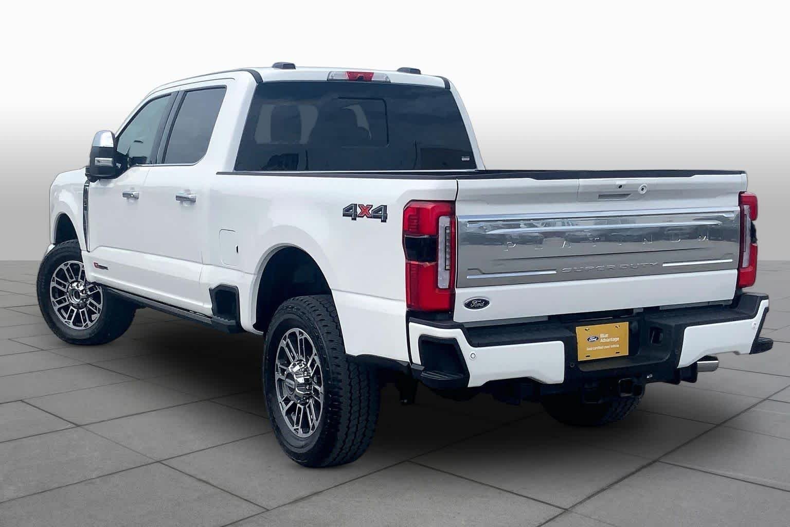Used 2026 Star White Ford Platinum image 12