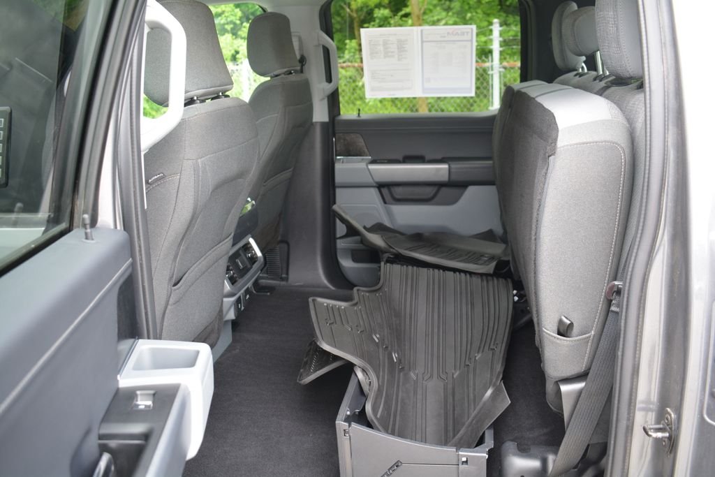 Used 2023 Gray Ford XLT image 22