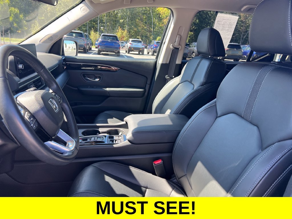 Used 2024  Honda EX-L image 3
