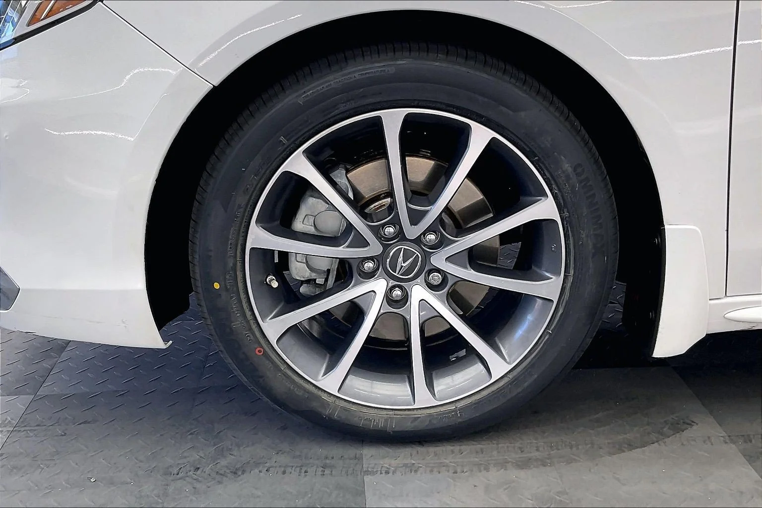 Used 2018 Bellanova White Pearl Acura 3.5L V6 image 7