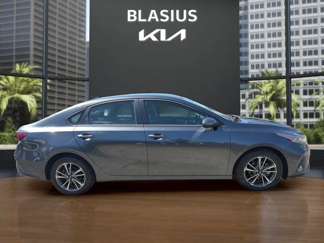 Used 2024 Gray Kia LXS image 6