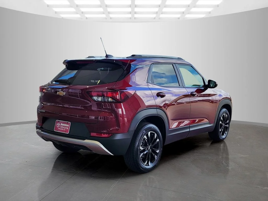 Used 2023 Red Chevrolet LT image 5